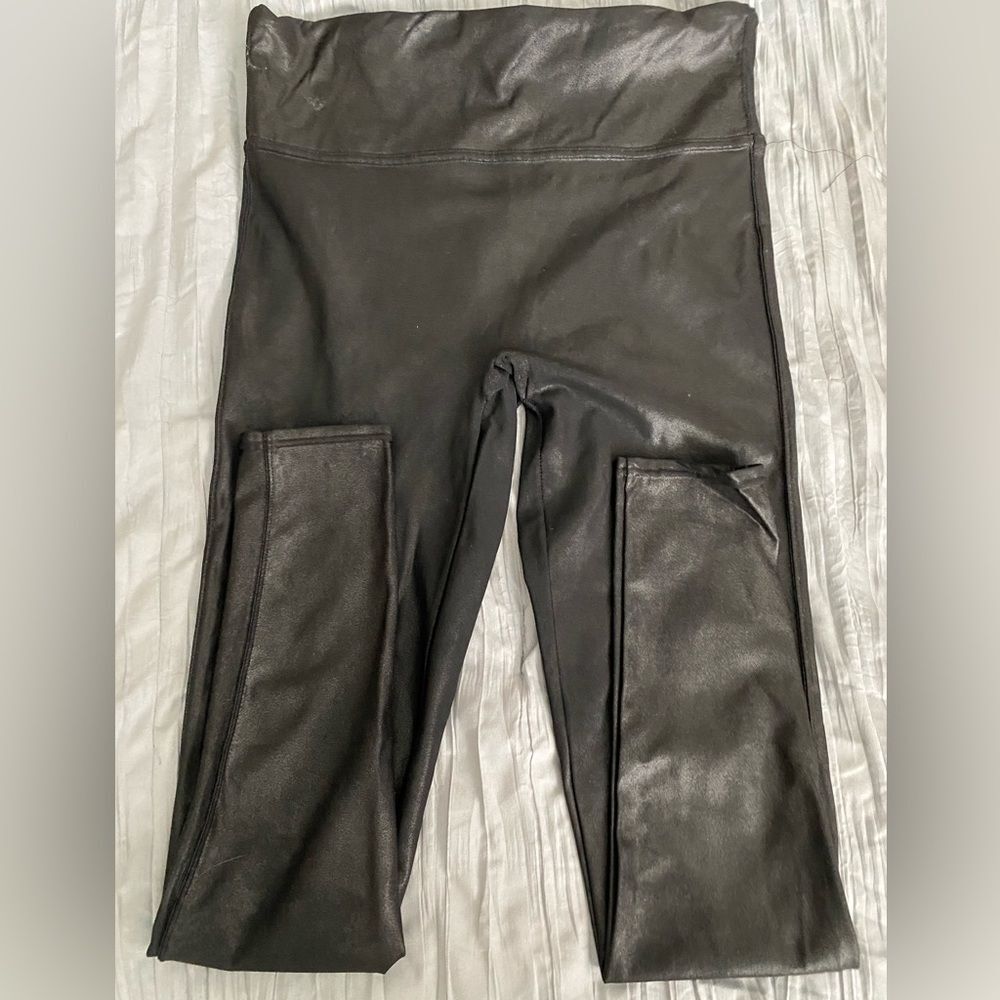 Spanx Coated Black Leggings Size XL